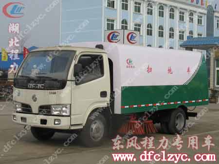 湖北程力掃路車歷經(jīng)檢驗，性能卓越