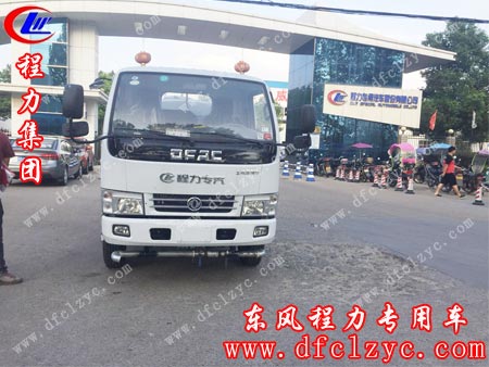 湖北程力東風(fēng)小多利卡灑水車順利發(fā)車圖片