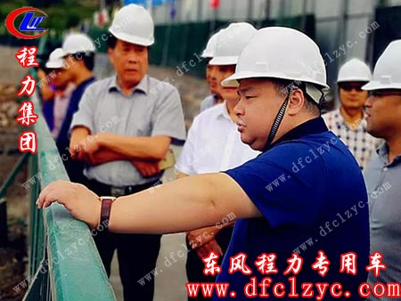 我們以勞動(dòng)者最美的姿勢向建國69周年祝福致敬