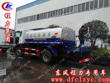 東風(fēng)D9灑水車