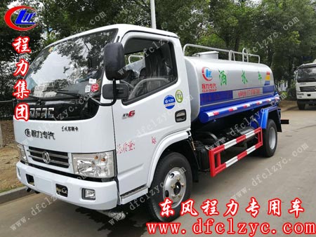 東風(fēng)小多利卡5方灑水車