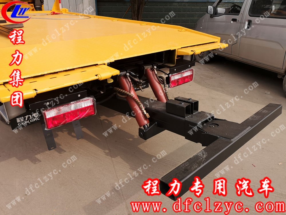 江淮駿鈴一拖二清障車(chē)內(nèi)飾