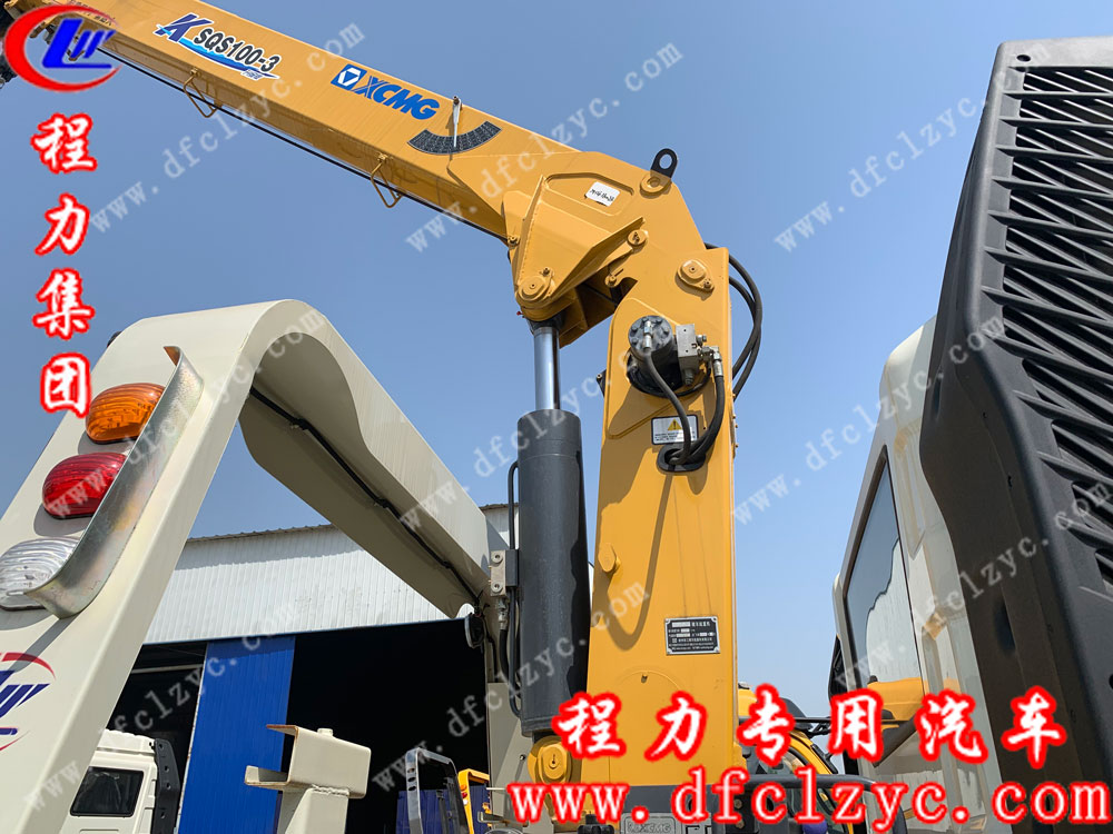 解放J6一拖二帶吊清障車細(xì)