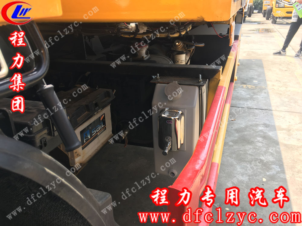 江鈴凱銳一拖二清障車(chē)洗手箱
