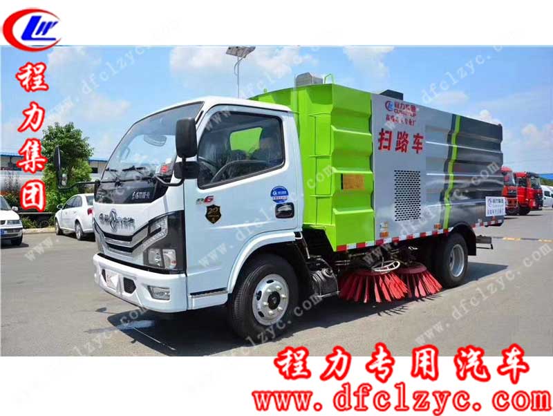 湖北程力集團(tuán)生產(chǎn)的國(guó)六東風(fēng)小多利卡掃路車(chē)