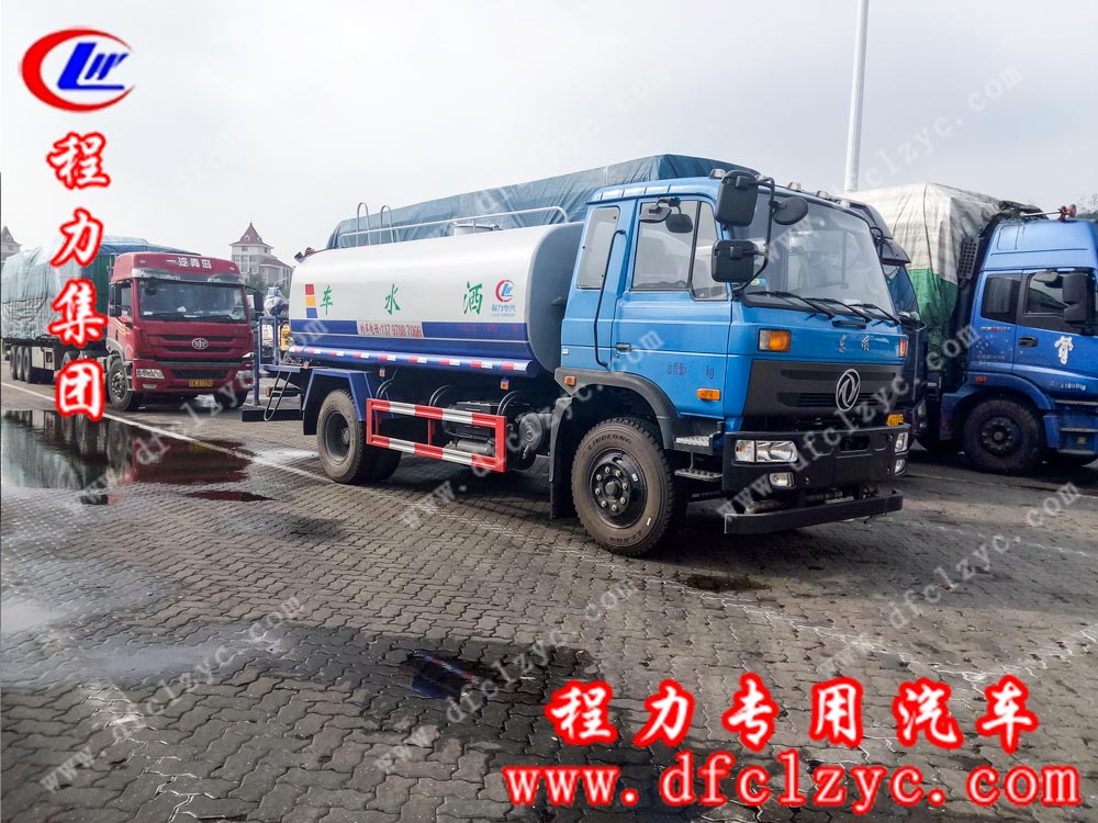 程力專用汽車(chē)股份有限公司生產(chǎn)的東風(fēng)145噴霧車(chē)