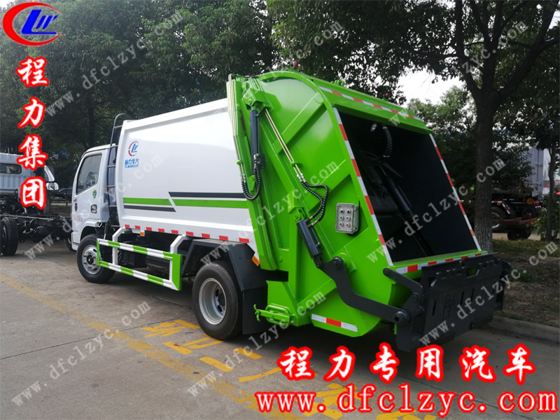 湖北程力國(guó)六東風(fēng)小多利卡壓縮垃圾車(chē)