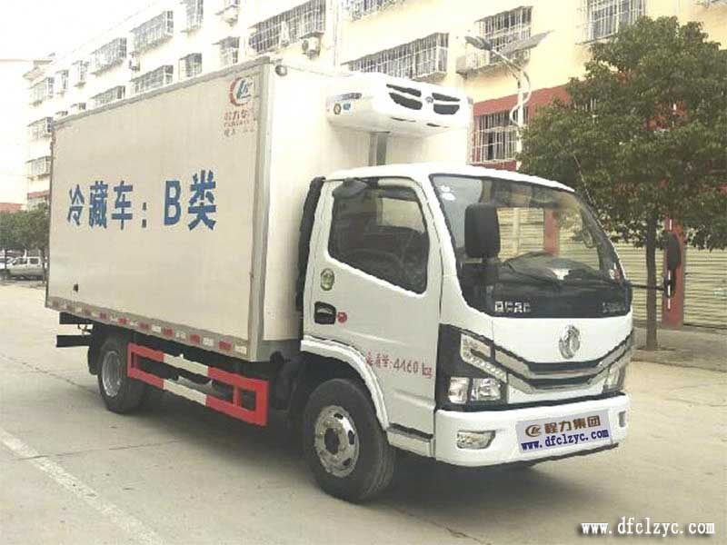 程力集團(tuán)國(guó)六東風(fēng)小多利卡冷藏車(chē)右前方