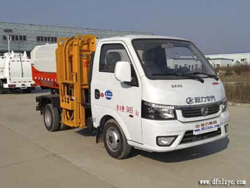 湖北程力國六東風(fēng)掛桶垃圾車右前方